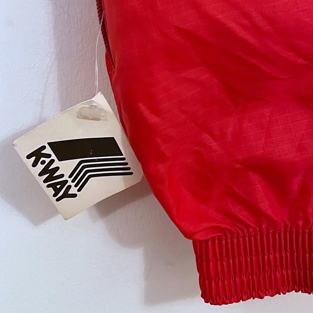 NWT deadstock K-WAY outer vest in red - Picture 5 of 13